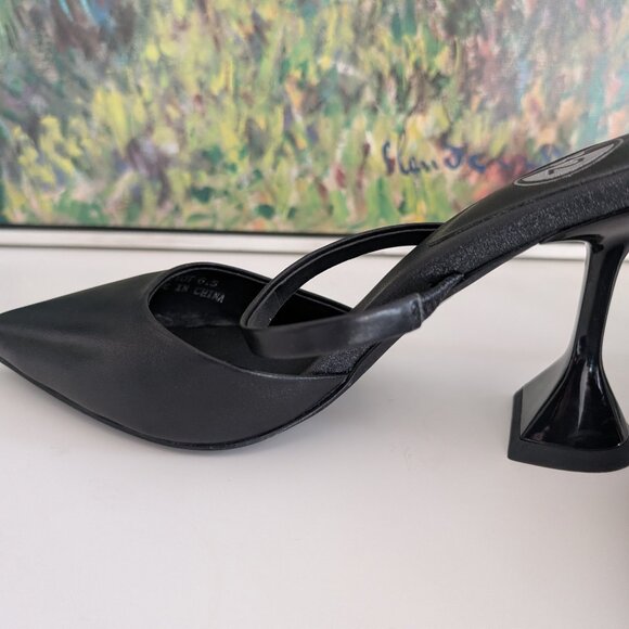 B2 - Élégante sandale noire - Grandeur 7 - - Elegant black sandal size 7 - - Picture 2 of 7